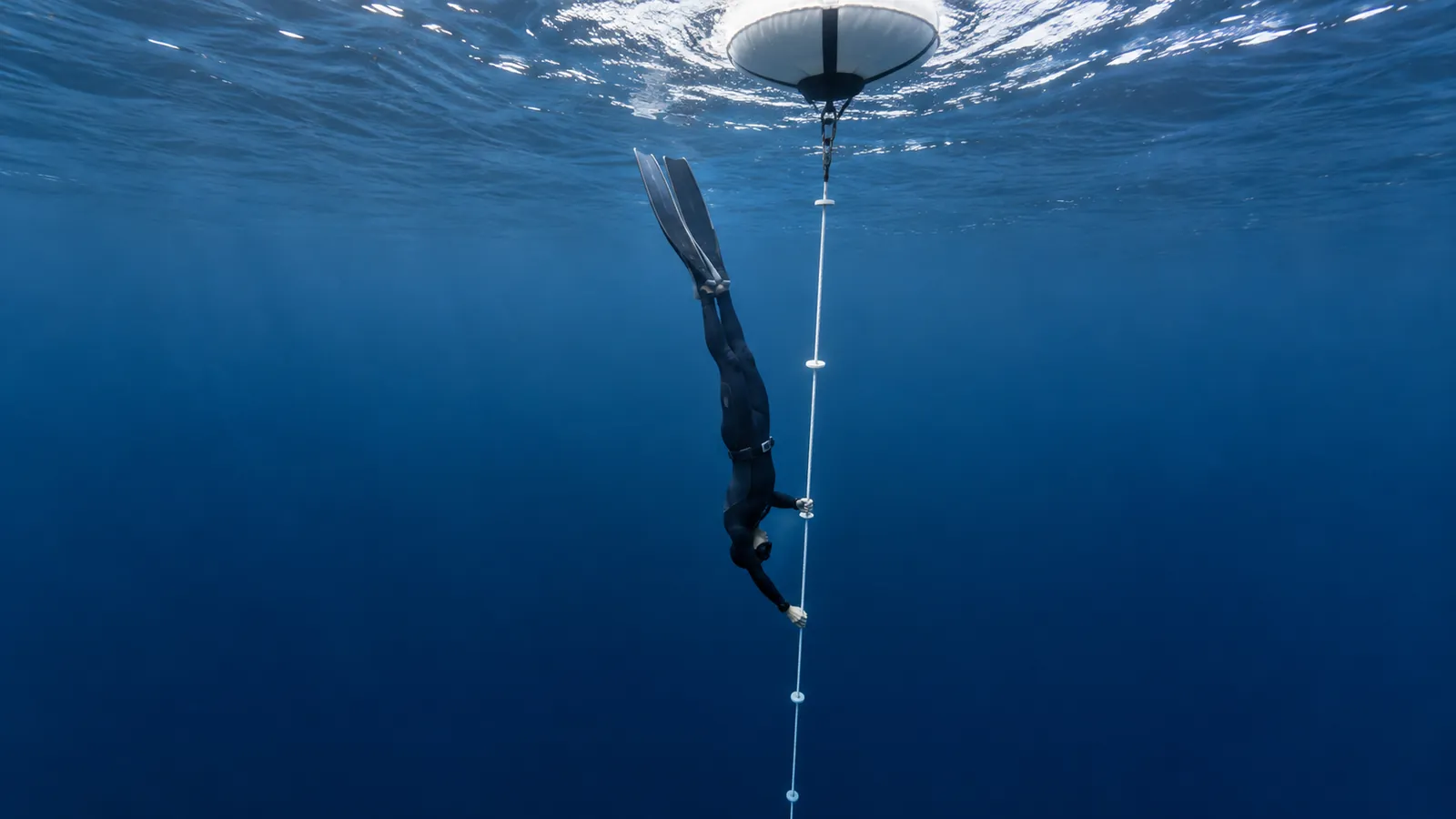 How to progress in freediving depth: the checkpoints from 10 to 30 meters